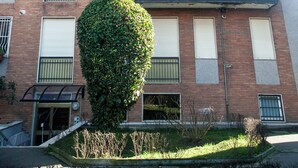 Exterior - Milan Affori Bright four-room apartment with balcony in every room (Milano)