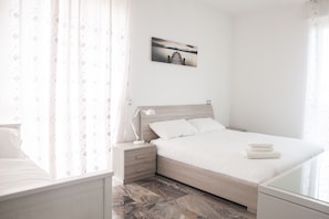 3 bedrooms, WiFi, bed sheets