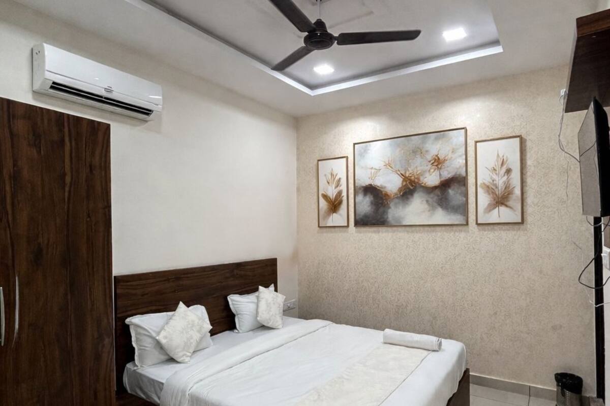 Deluxe Double Room | Free WiFi