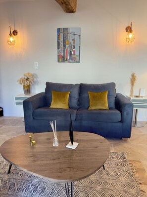 Living area - Château de Campanès - An exceptional stay in a refined and peaceful setting (Lagraulet-du-Gers)