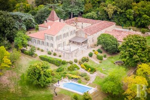 Exterior - Château de Campanès - An exceptional stay in a refined and peaceful setting (Lagraulet-du-Gers)