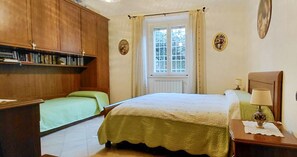 2 Schlafzimmer, Schreibtisch, WLAN, Bettwäsche