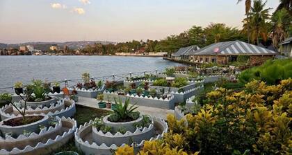 RUSTY ROCK BEACH RESORT & SPA