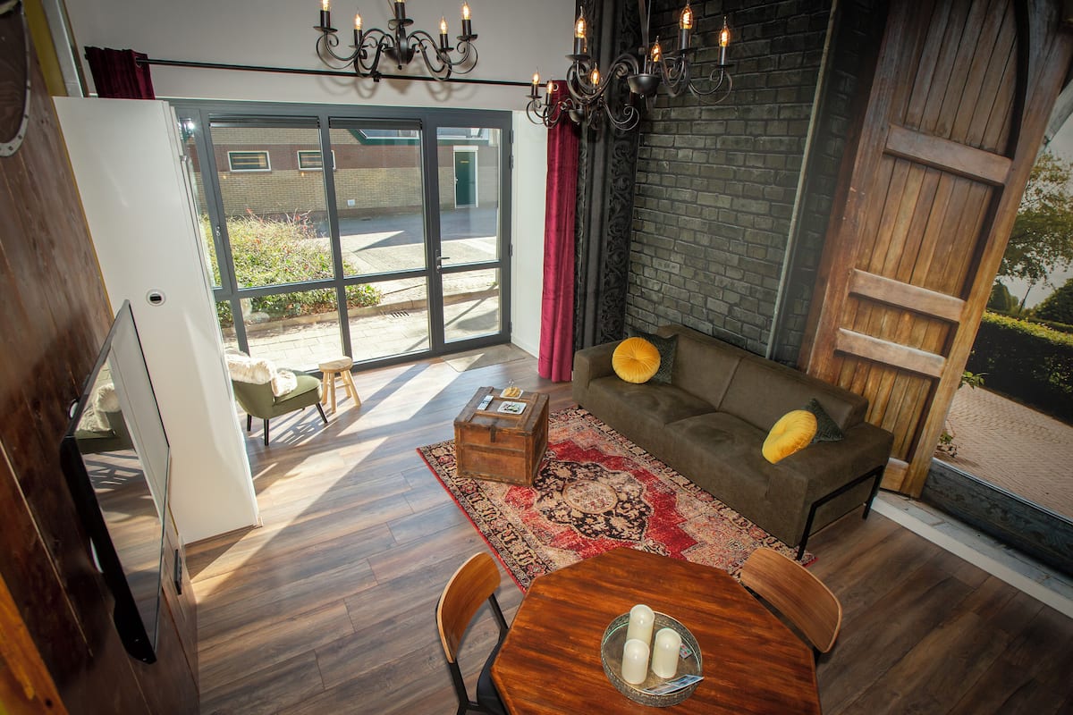 Luxury Studio, 1 King Bed, Kitchenette, Garden View | View from room