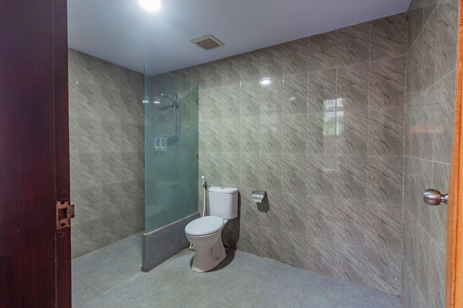 Villa clásica, 2 habitaciones | Baño | Secadora de cabello, toallas, jabón, shampoo 