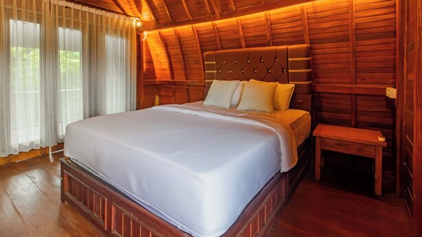 Ảnh chưa phân loại, 1 trong số 34 ảnh, nút