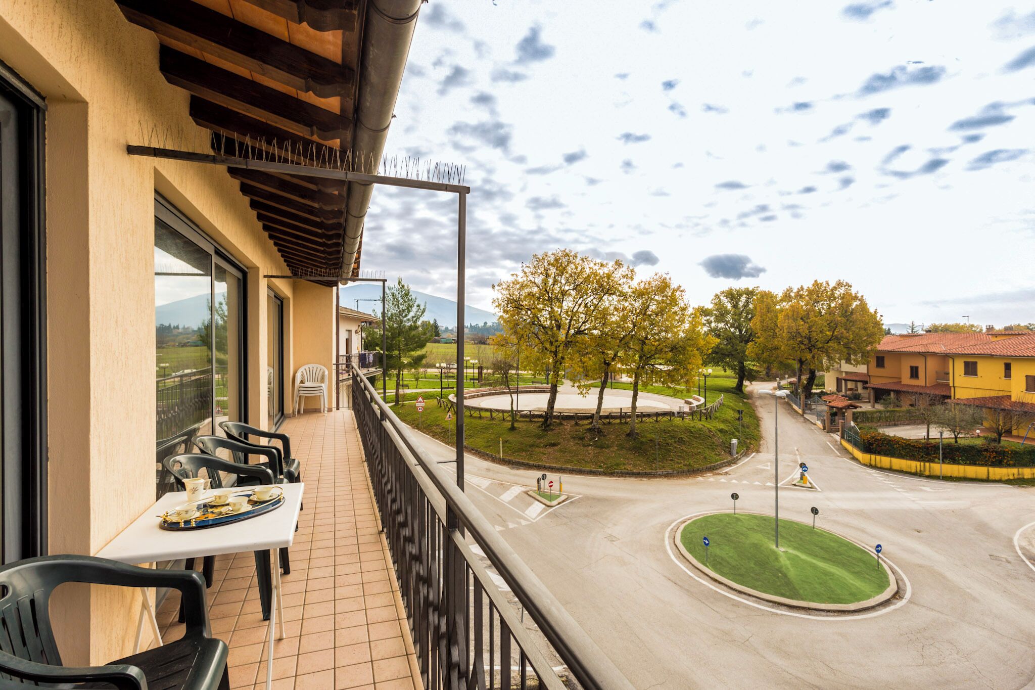 Appartamento, balcone | Ristorazione all'aperto