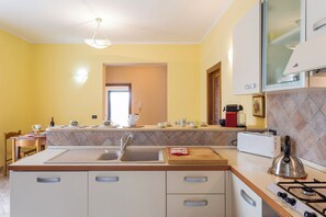Apartment, Balcony | Private kitchen - Panoramic Apartment near Gubbio (Sigillo)