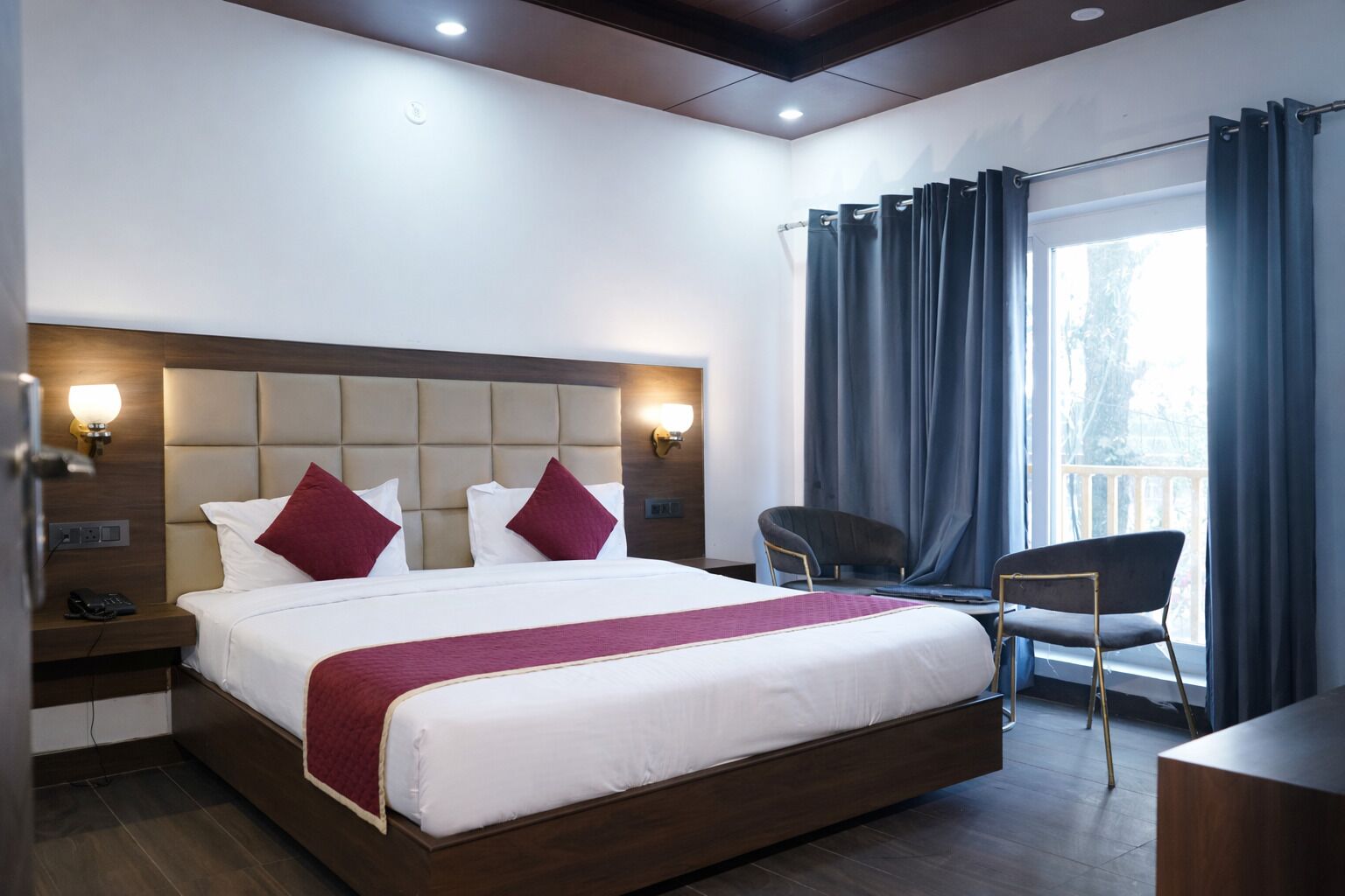 Deluxe Double Room | Free WiFi, bed sheets