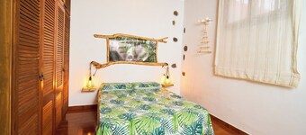 Villa Male, private heated pool, BBQ and gardens !!!