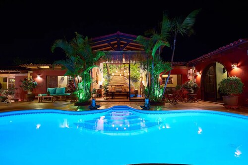Villa Male, private heated pool, BBQ and gardens !!!