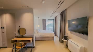 Skrivebord, strygejern/strygebræt, weekendseng, Wi-Fi