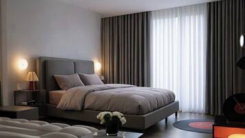 Deluxe Room, Balcony | Desk, laptop workspace, free WiFi