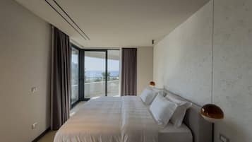 Skrivebord, strygejern/strygebræt, weekendseng, Wi-Fi