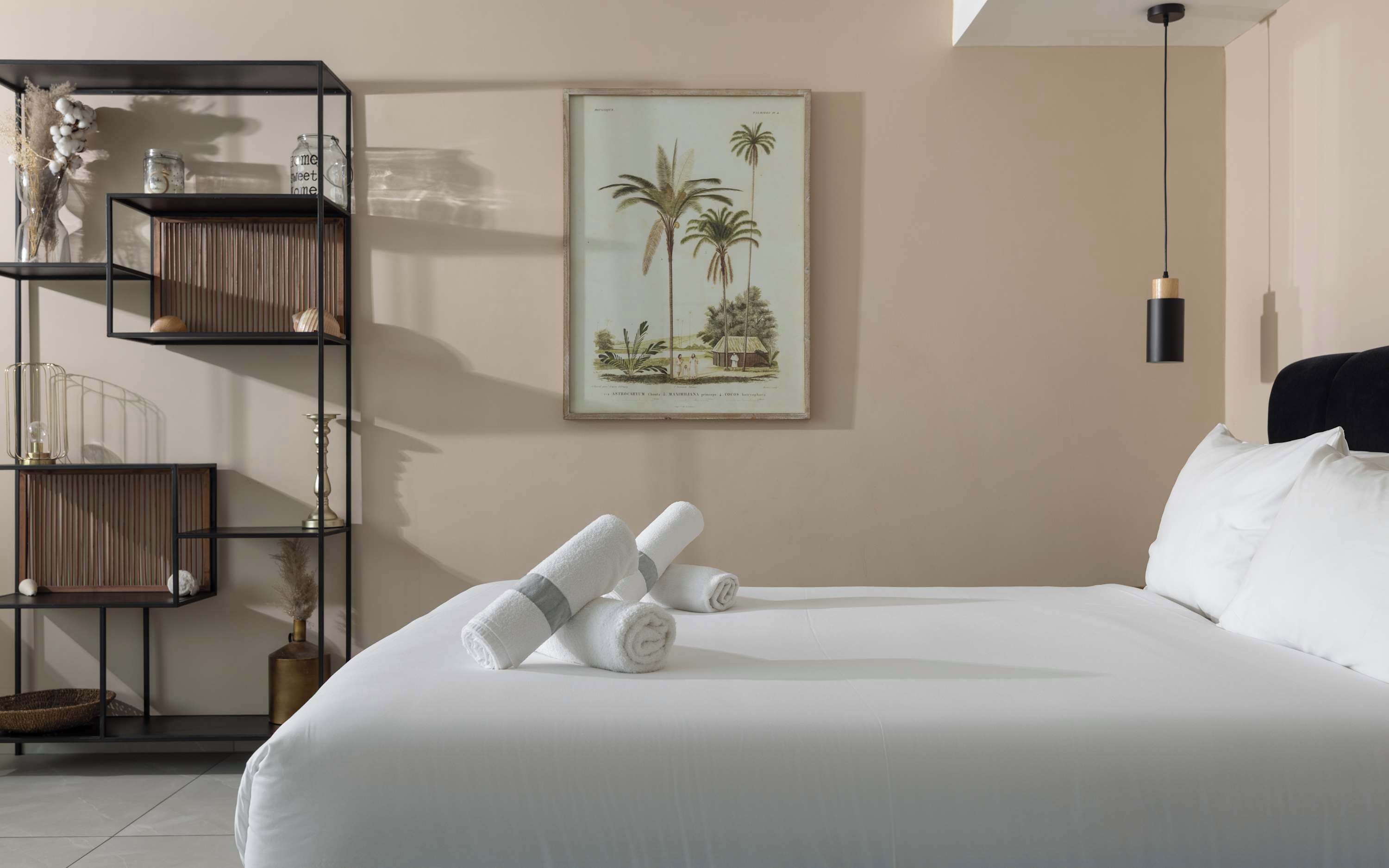 WiFi, bed sheets