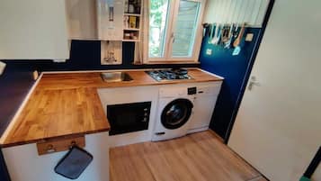 Microwave, oven, dishwasher