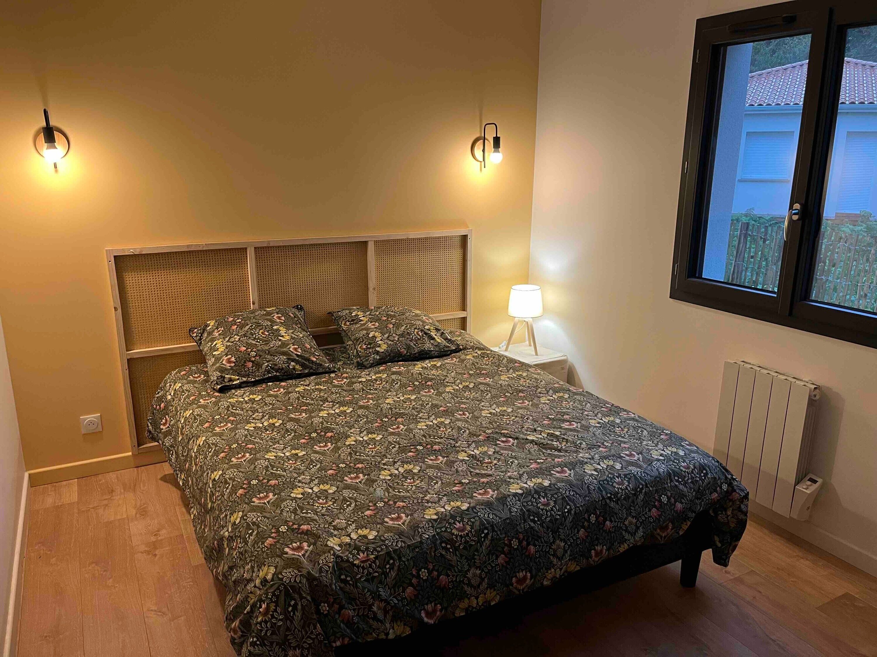 Fer et planche à repasser, Wi-Fi, draps fournis