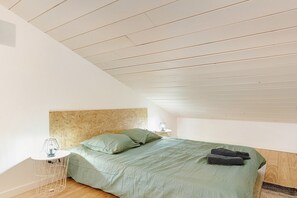 Fer et planche à repasser, Wi-Fi, draps fournis