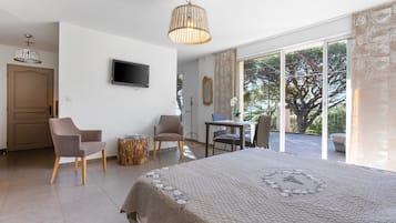 Iron/ironing board, WiFi