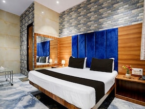 Standard Room | Desk, free WiFi - Shiv Sai Residency Lodging & Boarding (Vasai)