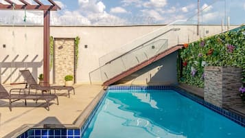 Piscina externa