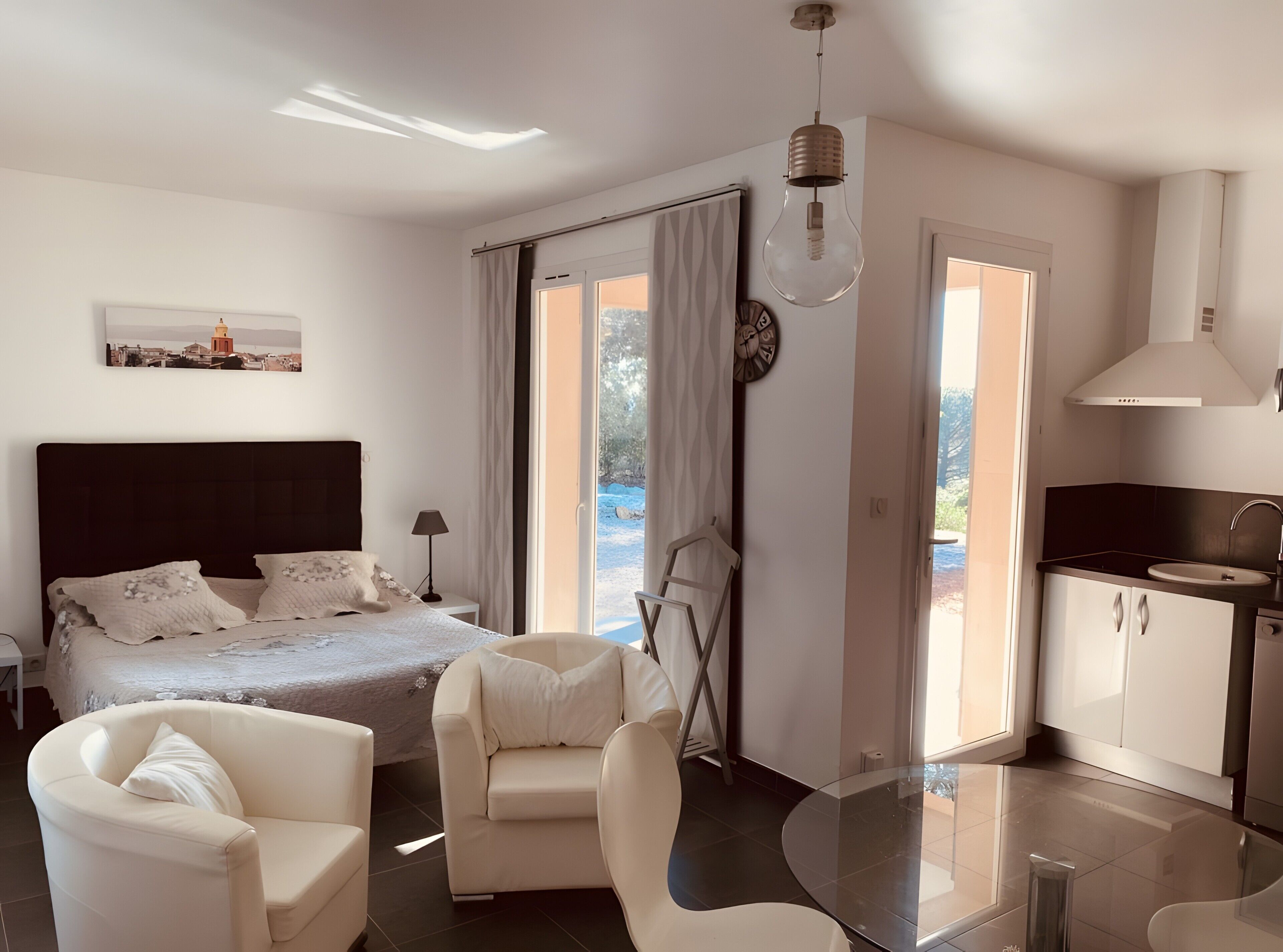 Iron/ironing board, WiFi