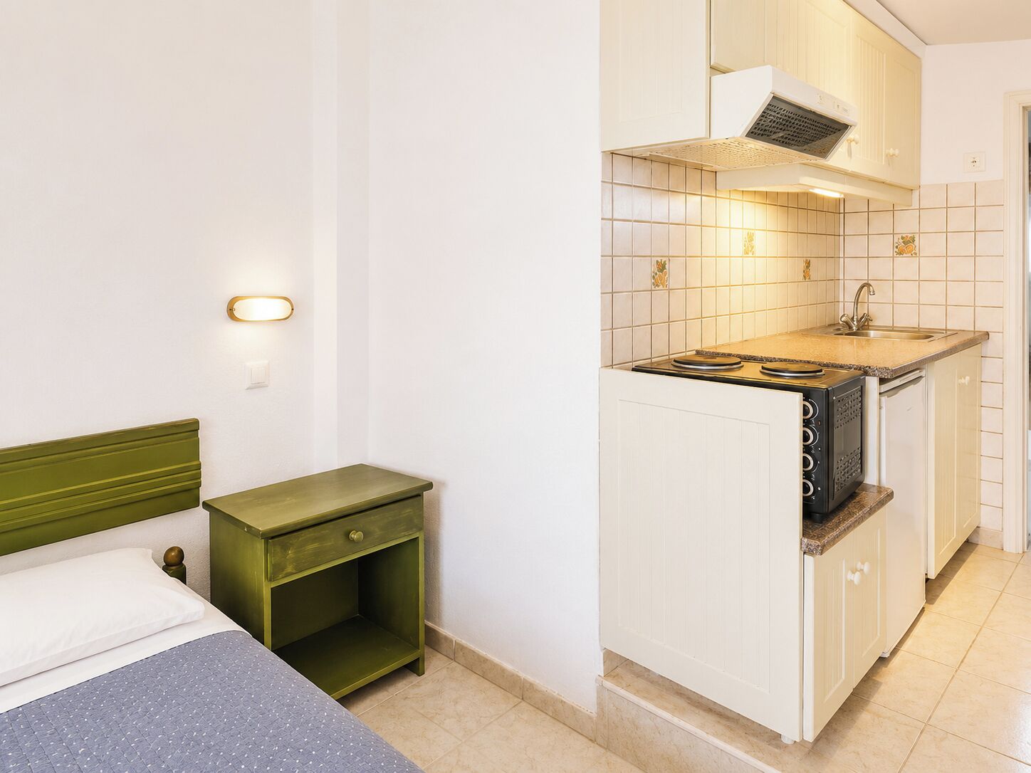 Triple Room, Balcony, Annex Building | Private kitchen | Mini-fridge, cookware/dishes/utensils