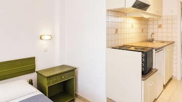 Triple Room, Balcony, Annex Building | Private kitchen | Mini-fridge, cookware/dishes/utensils