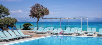 Agnes Beach Hotel Apartments