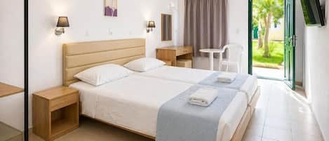 Twin Room, Balcony | Free WiFi