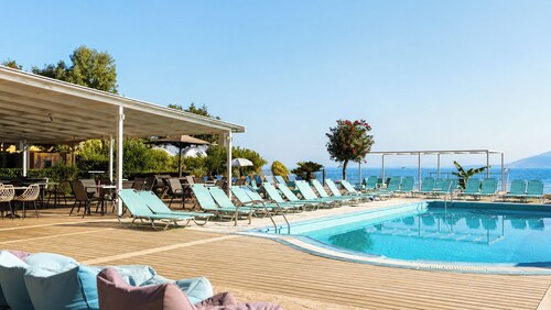 Agnes Beach Hotel Apartments