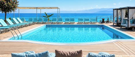Piscine extérieure
