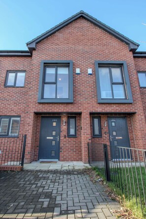 House | 2 bedrooms, Internet