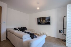 House | 2 bedrooms, Internet