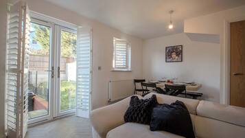 House | 2 bedrooms, Internet