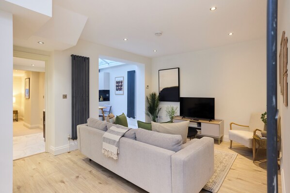 Apartment, Patio | Living area - The Fulham Patio Apartment (London)