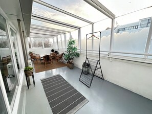 Outdoor dining - Modern and Stylish apartment in downtown Reykjavik - Great location ! (Reykjavik)