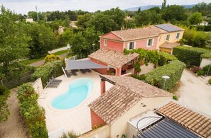Pool - Gite Rouge - Les Gîtes de Bel-Air in Luberon (Taillades)