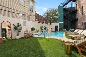 Apartment | 4 bedrooms - The Gisele: 4br/4ba for 8 Pool + Streetcar Stop (New Orleans)