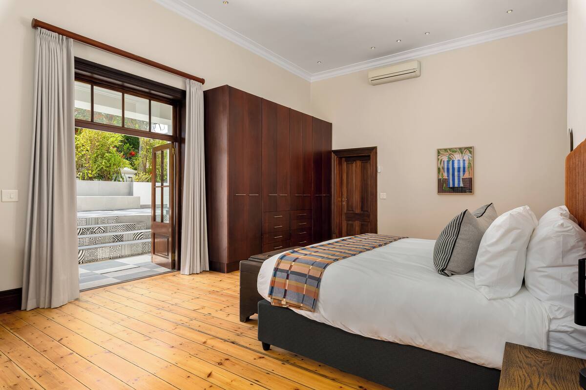 Superior Double or Twin Room | Iron/ironing board, free WiFi