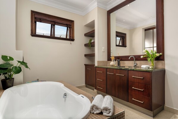 Standardværelse med dobbeltseng eller 2 enkeltsenge