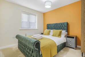 House - Spacious 5-bed Contractor House - Parking Wi-fi (Coventry)