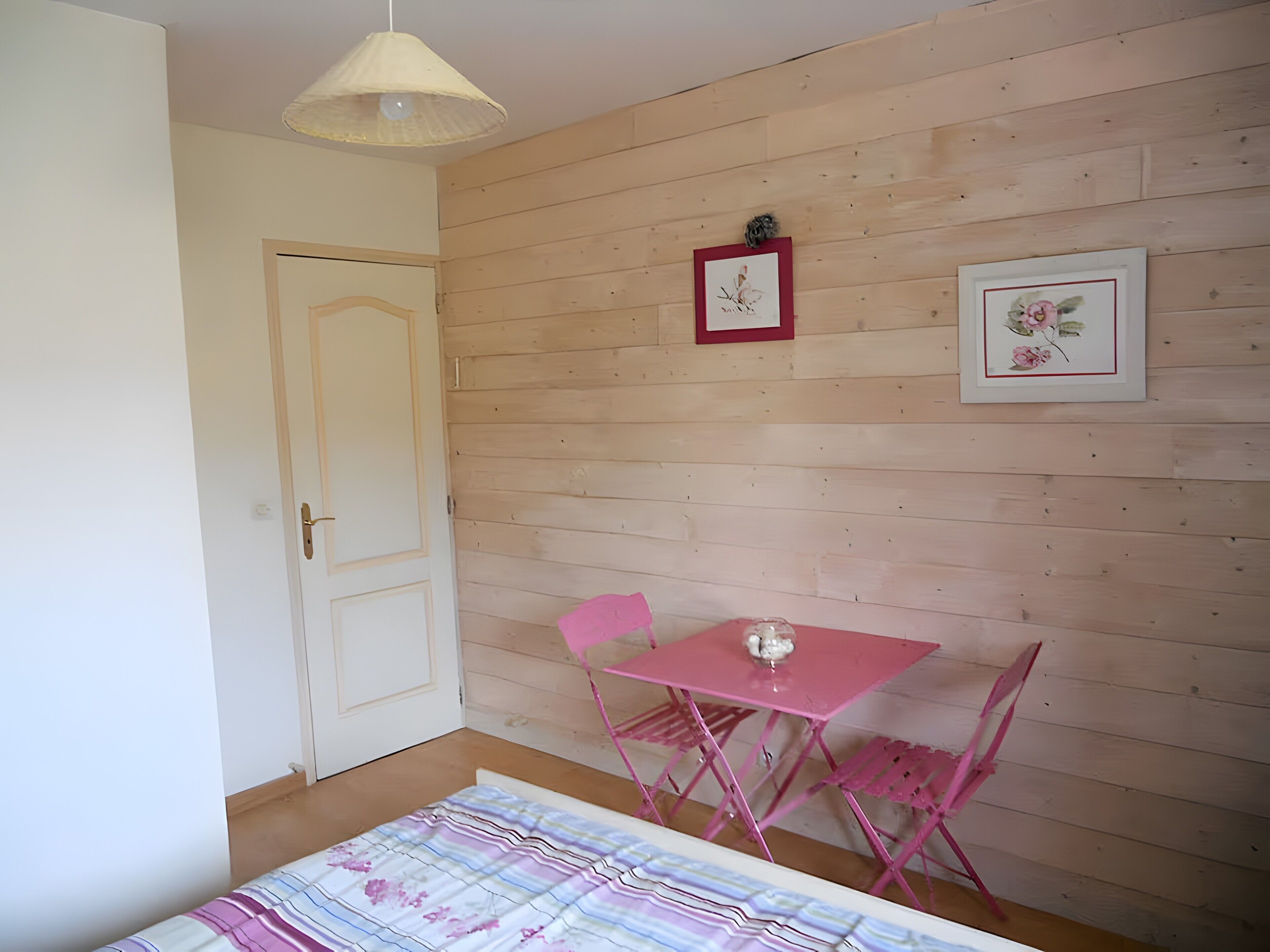 Chambre Dhôtes « La Vie En Rose » Avec Piscine Et Terrasse Partagées, Wi-fi - Saint-Jouan-des-Guérets