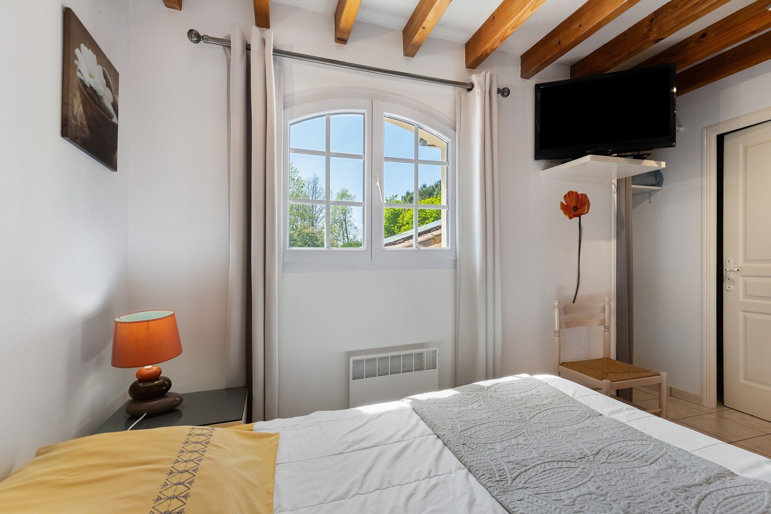 WiFi、ベッドシーツ