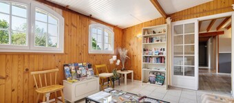 Bed and Breakfast 'Chambre D'hôtes Capucine' with Shared Pool, Shared Terrace and Wi-Fi