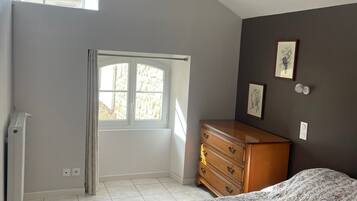 Een strijkplank/strijkijzer, wifi