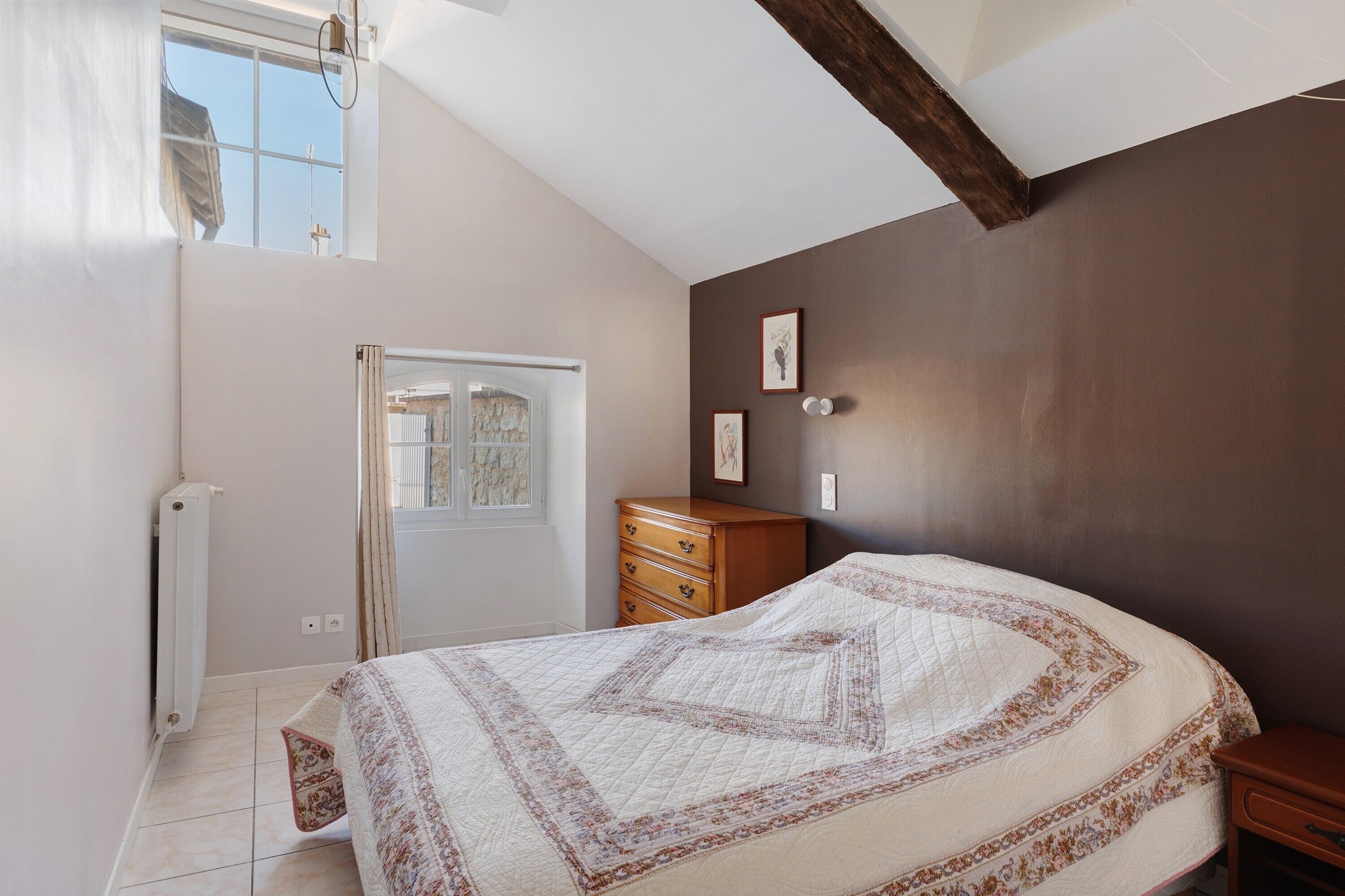 Iron/ironing board, WiFi