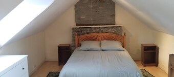 Gîte Le Petit Promenant: Private Terrace, Garden & Wi-Fi in La Bazoque