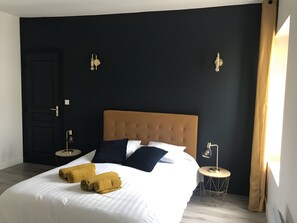 Iron/ironing board, WiFi, bed sheets - Ferté Valises Cottage, Central St-Valery-sur-Somme, Quiet, Free Parking Spot (Saint-Valery-sur-Somme)