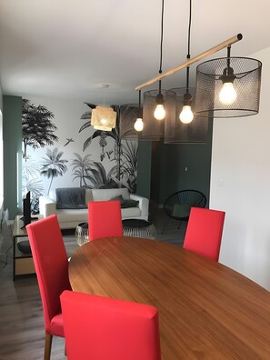 Interior - Ferté Valises Cottage, Central St-Valery-sur-Somme, Quiet, Free Parking Spot (Saint-Valery-sur-Somme)